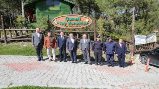 Vali Ömer Faruk Coşkun, Çameli esnafını ziyaret etti