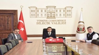 Valilikte video konferansla toplantı