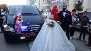 Valinin makam aracı gelin arabası oldu