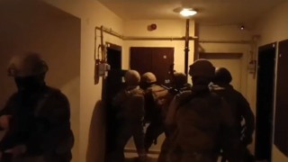Vanda değişik suçlardan aranan 12 şüpheli gözaltına alındı