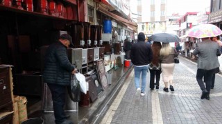 Vanda havalar soğudu, Sobacılar Çarşısı sezonu açtı