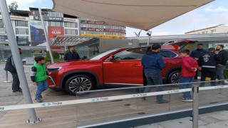 Vanda “Togg Mobil Deneyim Merkezi” açıldı