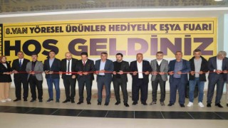 Vanda ‘Yöresel Ürünler ve Hediyelik Eşya Fuarı kapılarını ziyaretçilere açtı