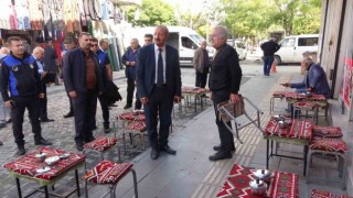 Vanda zabıta yaka kamerasıyla kaldırım denetimi yaptı