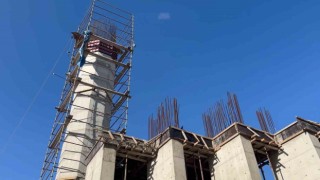 Yalovada minare ustasının tehlikeli mesaisi korkuttu