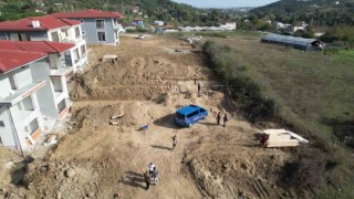 Yalovada villa inşaatı kazısında bulunan küp mezarda kazı çalışmaları başladı