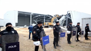 Yaylacıkta kaçak fabrika yıkıldı