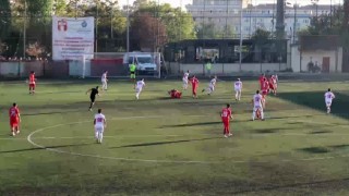 Yeşil sahalarda görülmemiş olay, hakem maçı bitirdikten sonra tekrar başlattı