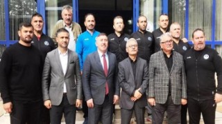 Yunanistanda Türkiyeyi temsil edecekler