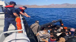 Yunanlıların ölüme ittiği 69 düzensiz göçmen kurtarıldı