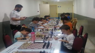 182 sporcu ‘şah mat dedi