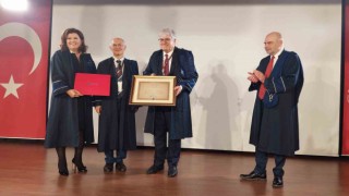 4 yılda hem Almanyadan hem Türkiyeden hukuk diploması