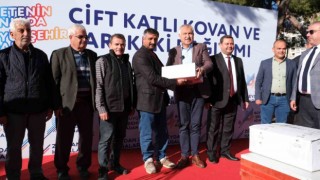 573 arı yetiştiricisine çift katlı kovan ve arı keki dağıtıldı