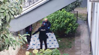 7. katın penceresinden düşen kadın hayatını kaybetti