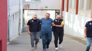 Adanada Bylock kullanıcısı 4 FETÖcü yakalandı