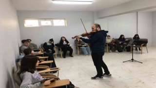 Adıyamanda konservatuar eğitimleri devam ediyor