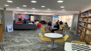 ADÜ Genç Ofis yeni yerinde gençleri bekliyor