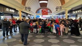 AGDLİ öğrenciler Filistin için meydanda