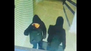 Aile görünümlü hırsızlar kamerada...Pazara gittiler eve geldiklerinde mal varlıklarından oldular