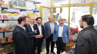 AK Parti Kütahya heyeti Gedizde esnaf ziyareti yaptı