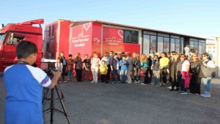 Akbank depremzede gençleri geleceğe hazırlıyor