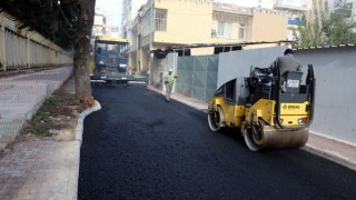 Akdeniz'de asfalt çalışmaları sürüyor