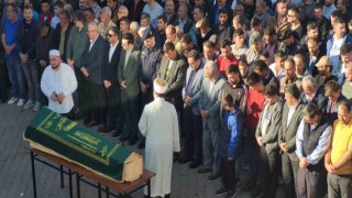 Annesini ziyarete giderken geçirdiği kazada ölen genç muhtar toprağa verildi