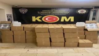 Antalyada 7 bin litre kaçak alkol operasyonu