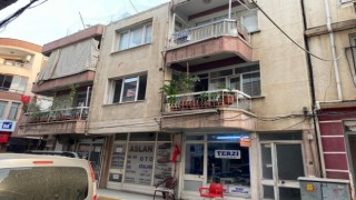 Apartmandan gelen kokular polisi harekete geçirdi