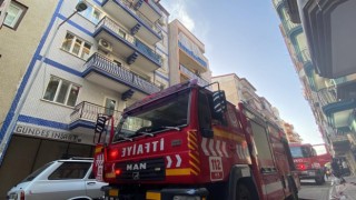 Apartmandan yükselen duman korkuttu