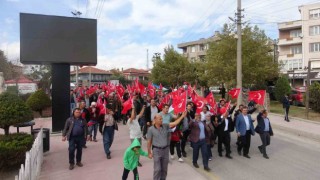 Ayvacıkta Filistine destek yürüyüşü düzenlendi