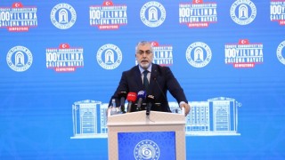 Bakan Işıkhan, “Türkiye Cumhuriyetinin 100. Yılında Çalışma Hayatı” paneline katıldı