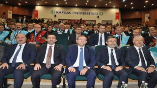 Bakan Yumaklı, Karsta öğrencilere seslendi