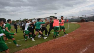 BAL Ligindeki karşılaşma sonunda yumruk ve tekmeler havada uçuştu