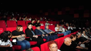 Balçovalı gaziler Atatürk filmini izledi
