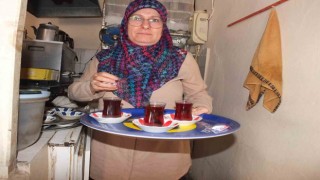 Balıkesirde  köy kahvehanelerini kadınlar çalıştırıyor