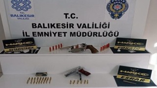 Balıkesirde 11 şahsa Kaçakçılık operasyonu