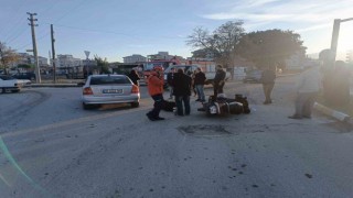 Balıkesirde otomobil ve motosiklet çarpıştı: 2 yaralı