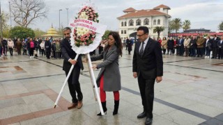 Bandırmada öğretmenler günü törenle kutlandı