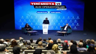 Başakşehirde Yeni Medya Söyleşileri Hande Fırat ve Zafer Şahinle başladı