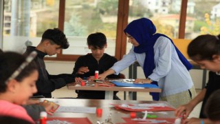 Başiskelede öğrenciler Gençhaneleri doldurdu