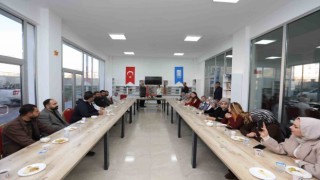 Başkan Akman, öğretmenleri unutmadı