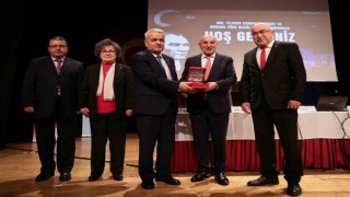 Başkan Altınok “100. Yılında Cumhuriyet ve Ankara Türk Ocağı” sempozyumuna katıldı