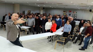 Başkan Arıkana belediye personelinden sürpriz doğum günü