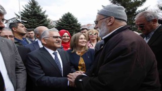 Başkan Büyükkılıç: “İnsanları kucaklayan, bağrına basan, bir yaklaşım içerisindeyiz”