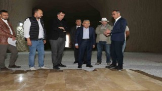 Başkan Büyükkılıç, Türkiyenin en büyük kayadan oyma müzesinde incelemelerde bulundu