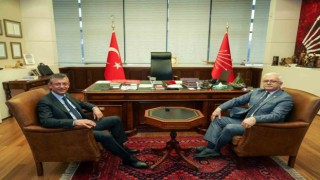 Başkan Deveciler ve CHP Genel Başkanı Özgür Özel genel merkezde buluştu