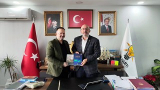 Başkan Önsay, TÜBA-TESEP Ödüllü Öğretim Üyesi Özcan ile bir araya geldi
