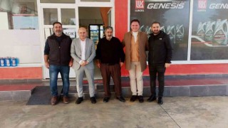 Başkan Oral, esnaf kahvaltılarına devam ediyor