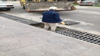 Beklenen yağış öncesinde tüm mazgallar temizlendi